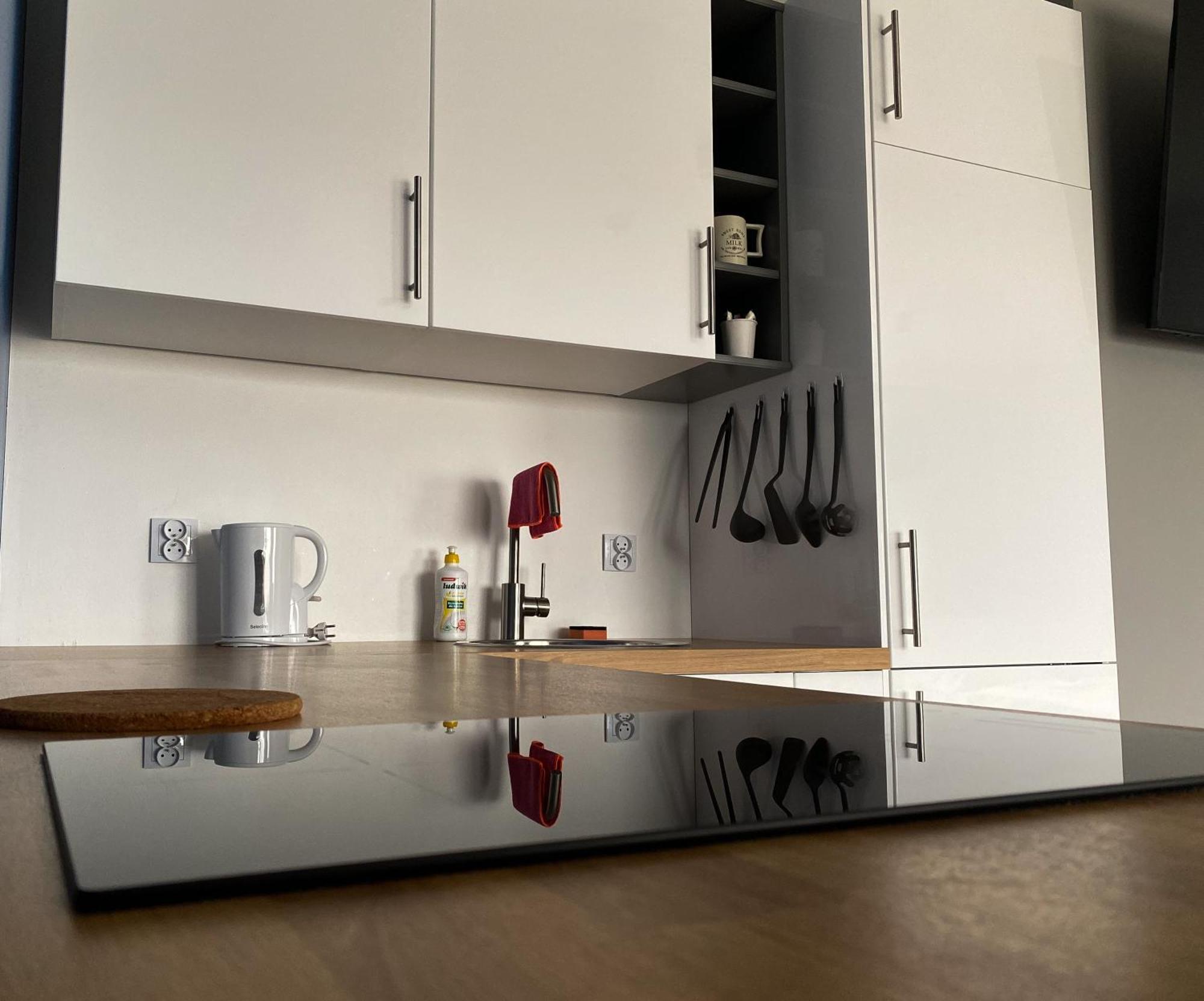 Tanie Noclegi Gliwice - Apartamenty Lowicka 28 Exteriér fotografie