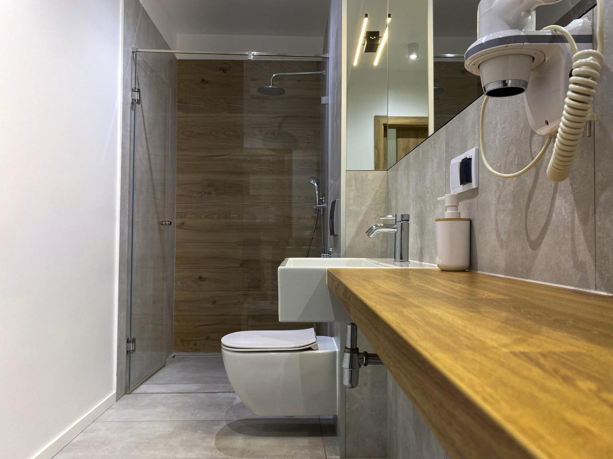 Tanie Noclegi Gliwice - Apartamenty Lowicka 28 Exteriér fotografie