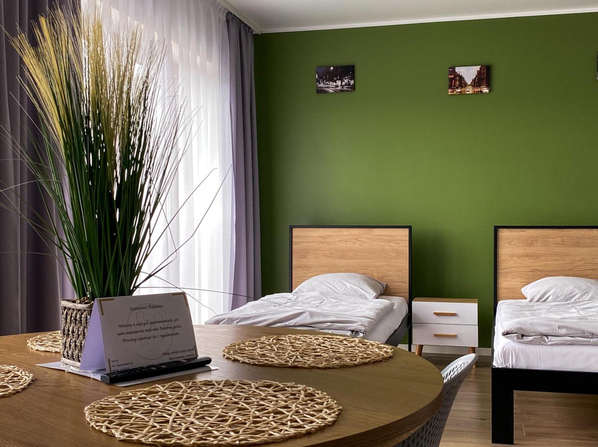 Tanie Noclegi Gliwice - Apartamenty Lowicka 28 Exteriér fotografie