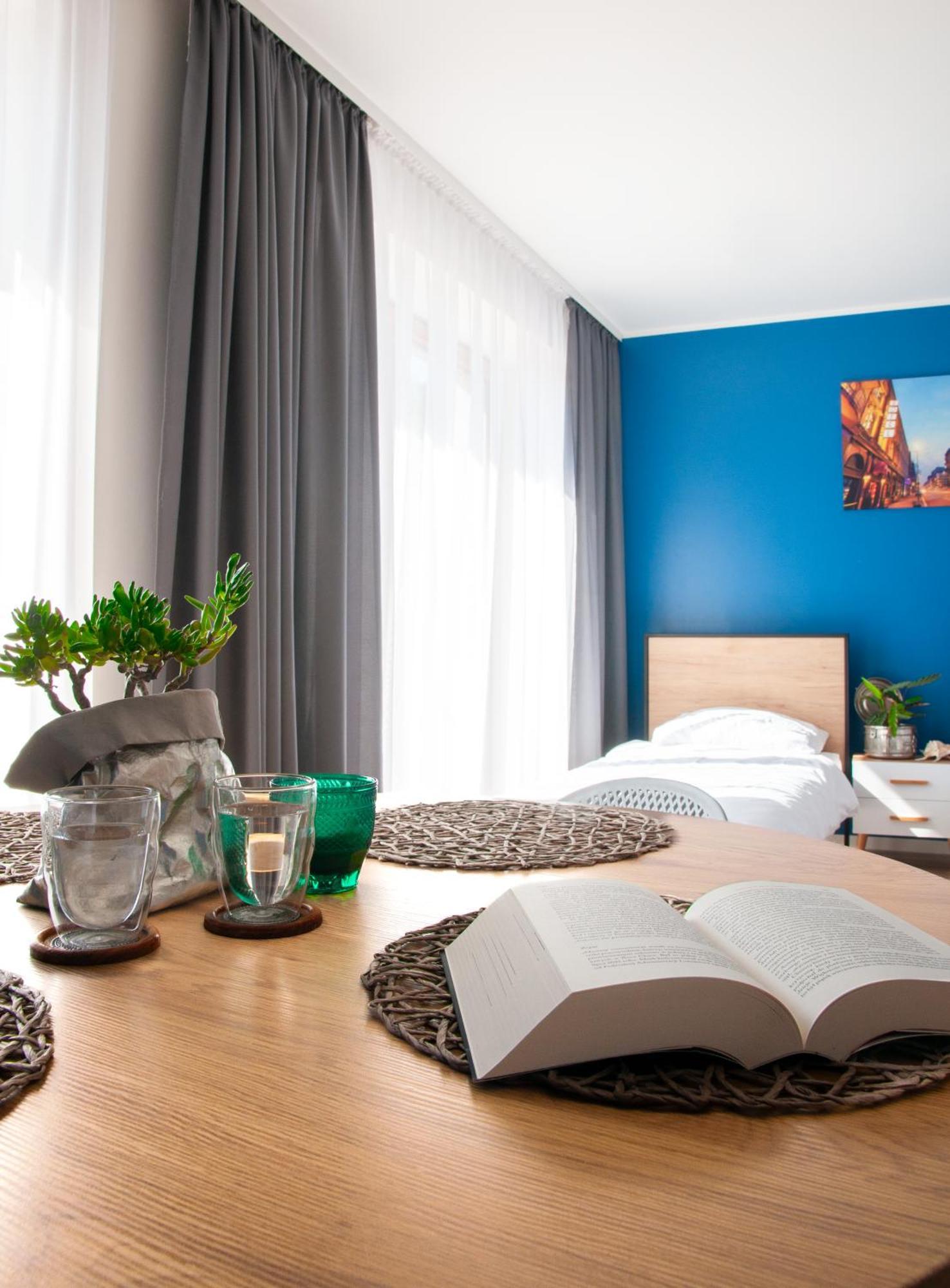 Tanie Noclegi Gliwice - Apartamenty Lowicka 28 Exteriér fotografie